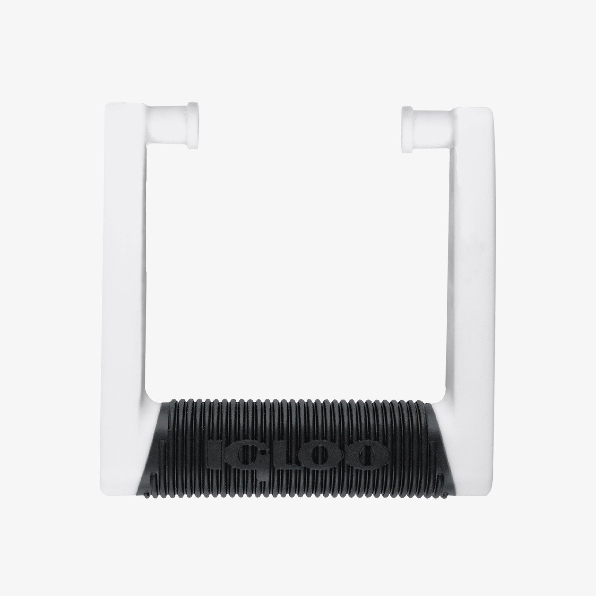 comfort-grip-swing-up-handle-for-94-100-qt-coolers-z0 00009004-V2.jpg