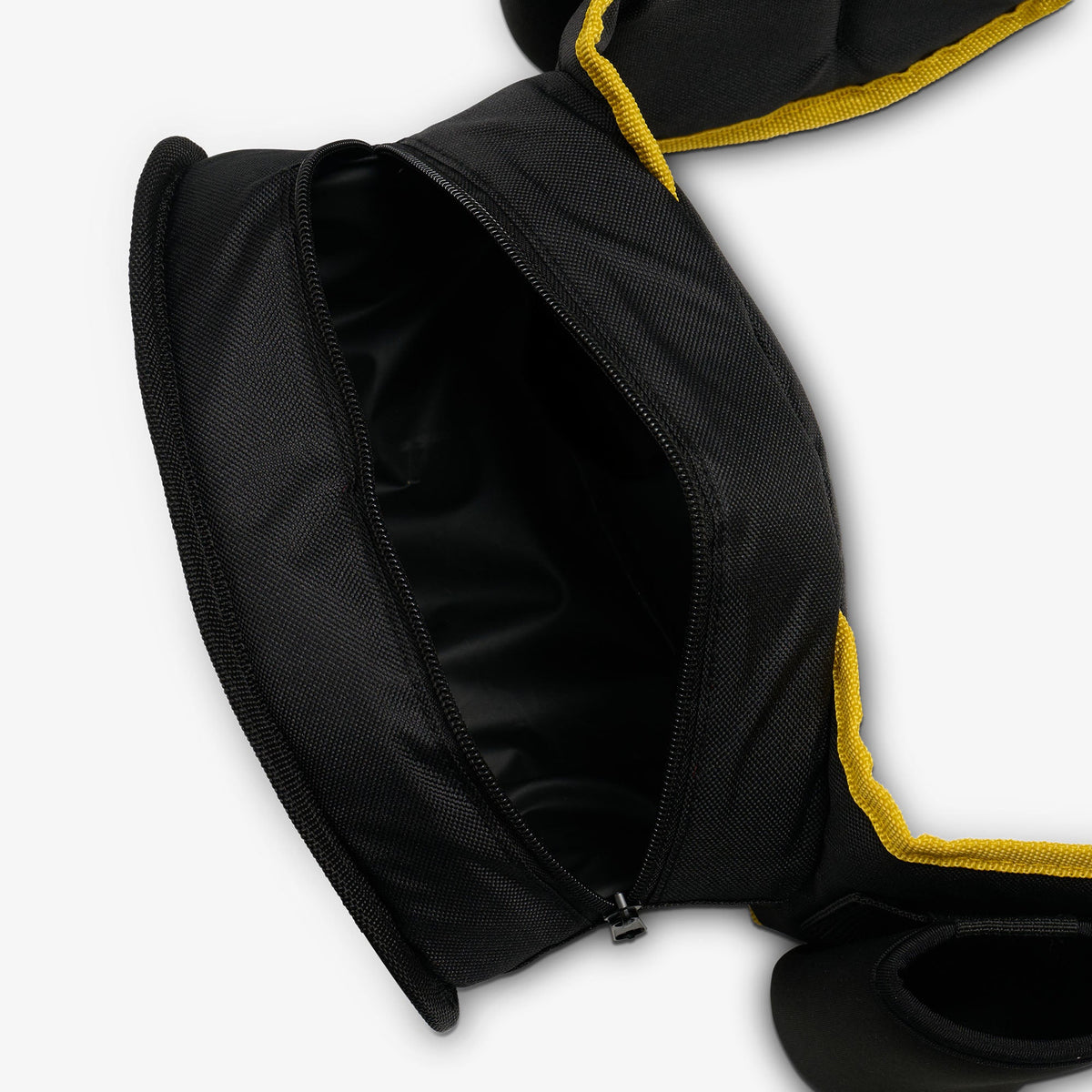 dc-super-heroes-batmantm-belt-fanny-pack-cooler-p8 00027936-O2.jpg
