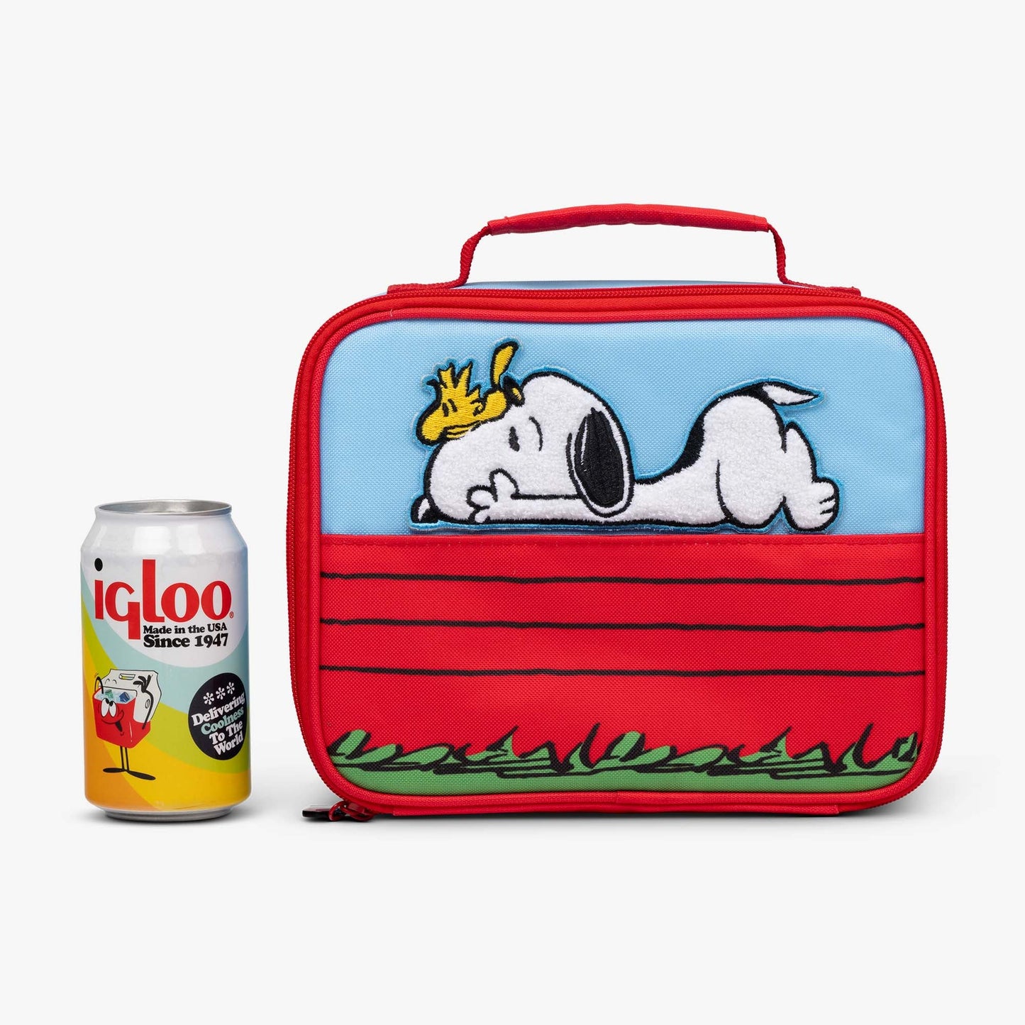 snoopy-s-doghouse-horizontal-lunch-cooler-bag-c1 00028034-P.jpg