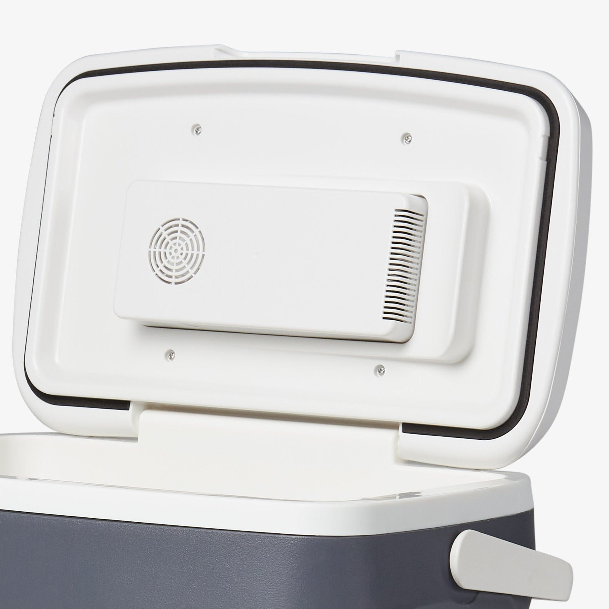 versatemptm-28-qt-portable-electric-cooler-t7 00040390_7.jpg