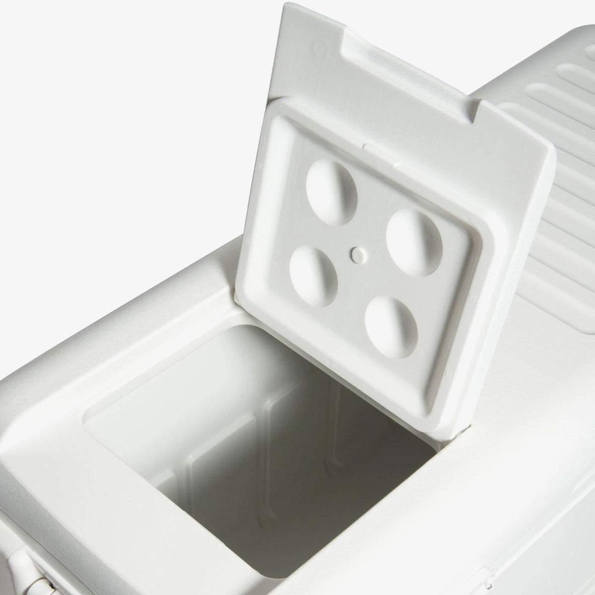 quick-and-cool-150-qt-cooler-a4 00044363-quick-and-cool-150-qt-cooler-cu-open-hatch_2c6197ae-88fc-4867-ad4f-5e48e4b855e0.jpg