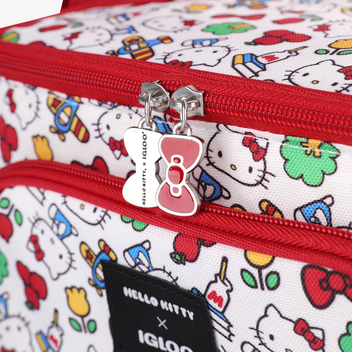 hello-kitty-square-lunch-cooler-bag-o7 00048910-C8.jpg