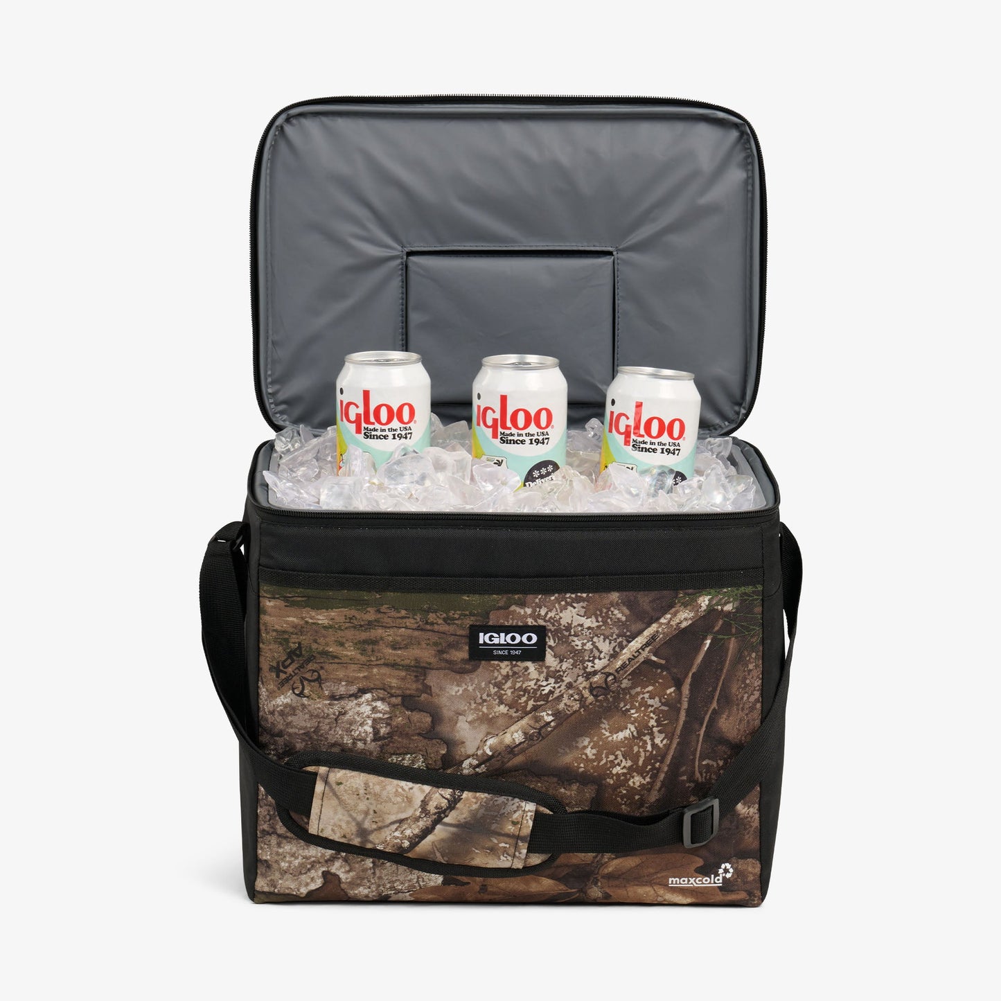 realtree-apx-hlc-28-can-bag-e7 00064354-P4-2025.jpg