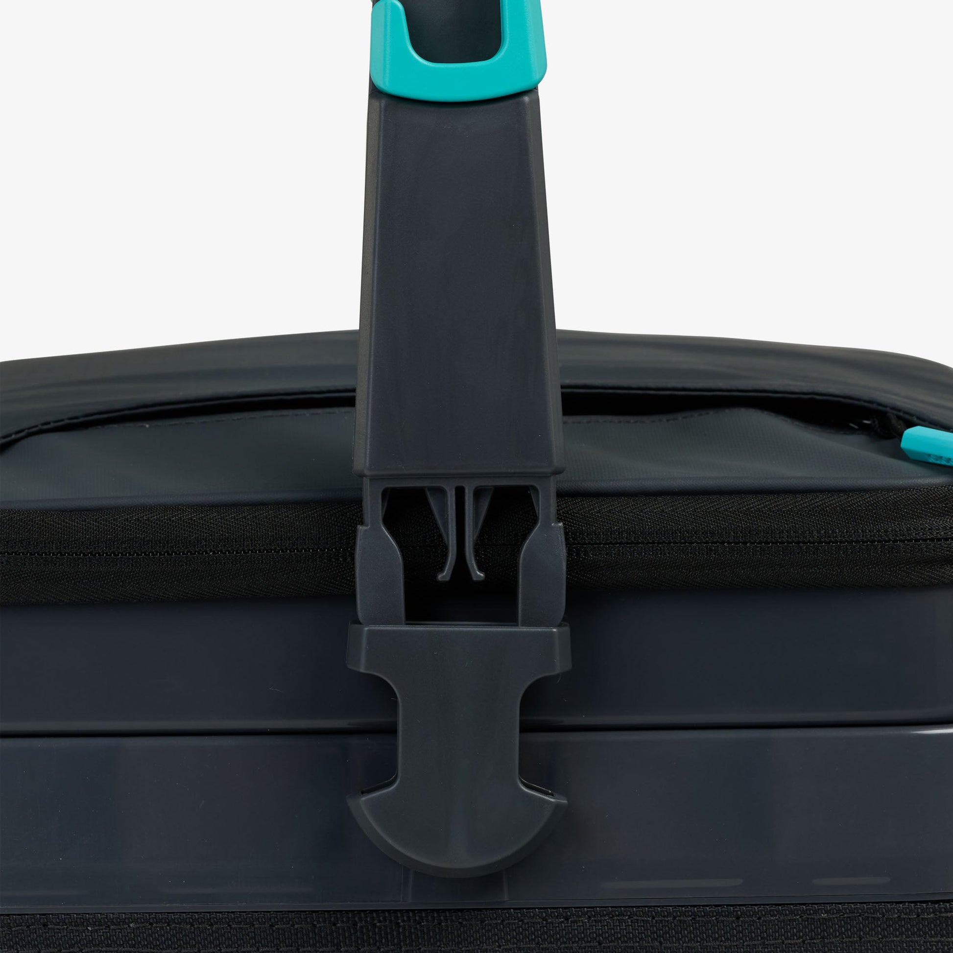 rival-18-can-hybrid-cooler-p7 00064361-HK1.jpg