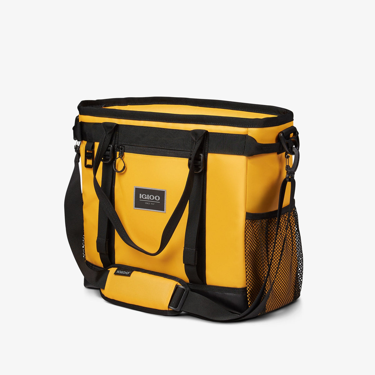 pursuit-30-can-tote-q8 00065993_2.jpg