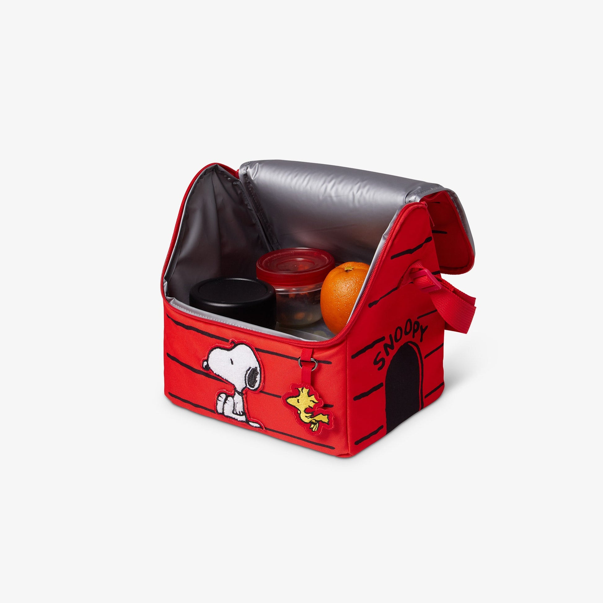 snoopy-s-house-16-can-lunch-pail-d3 00066091_3.jpg