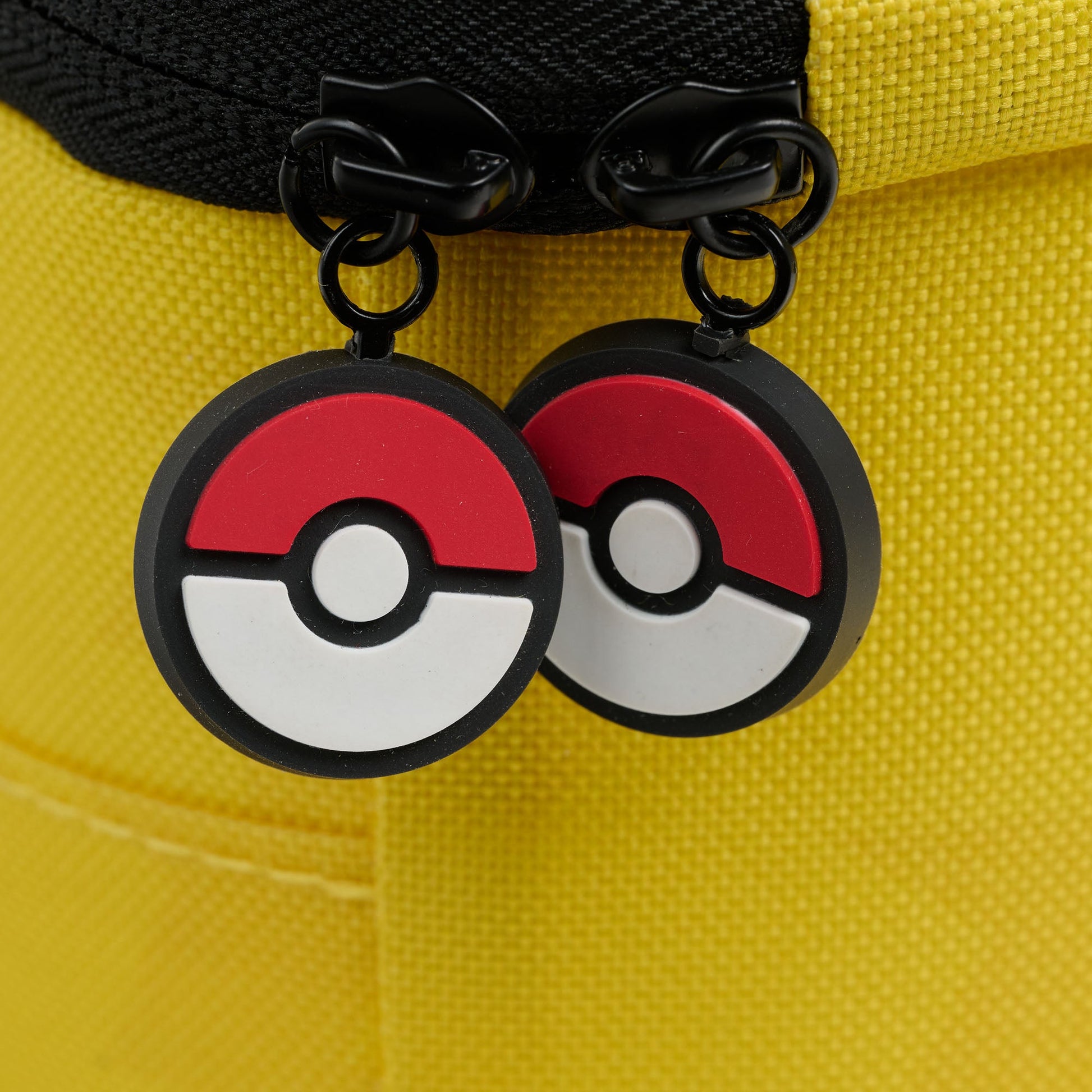 pokemon-pikachu-square-lunch-cooler-bag-z8 00066645-Z.jpg
